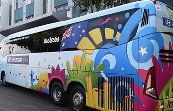 Decal in màu dán các vị trí ngoài trời